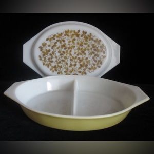 Vintage Pyrex Verde Green Divided dish.